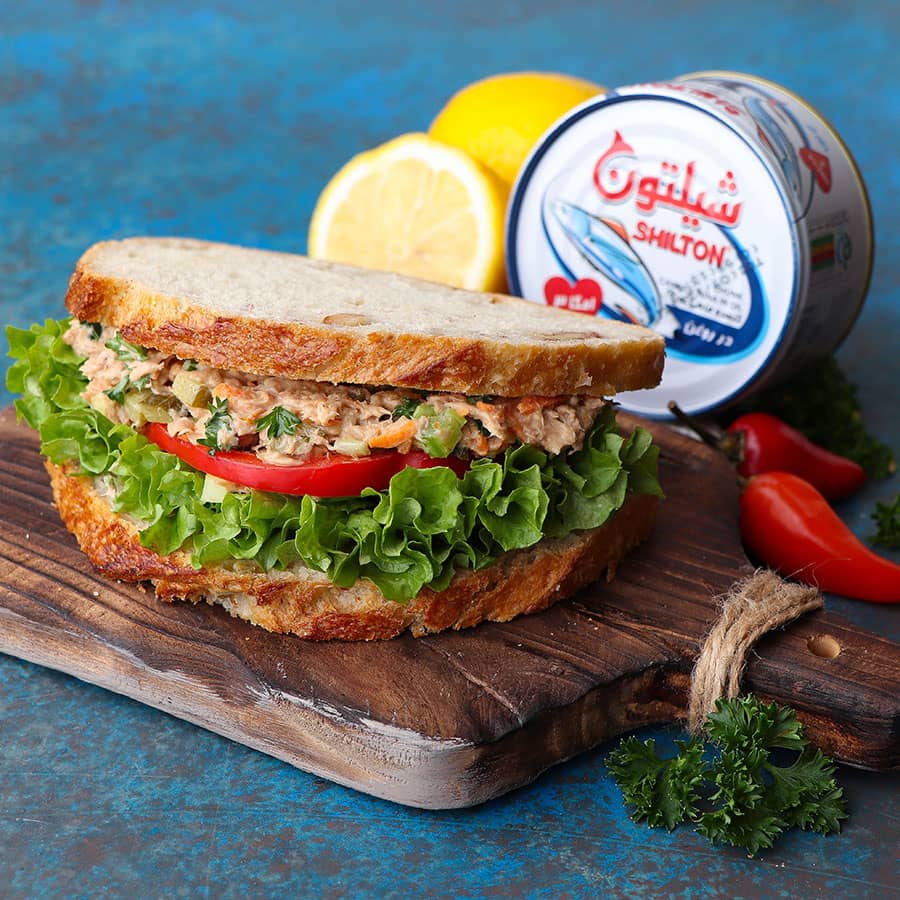 tunafish salad sandvich
